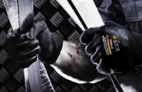 JUBA presenta el primer guante con tecnología Dyneema® Diamond de color negro y sin fibra de vidrio