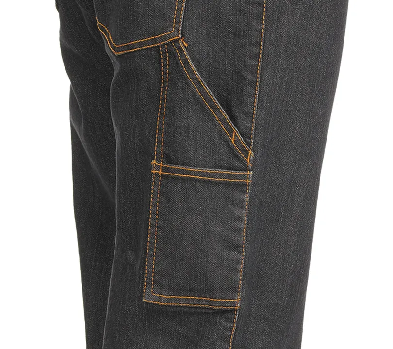 830D EXPLORER Detalle