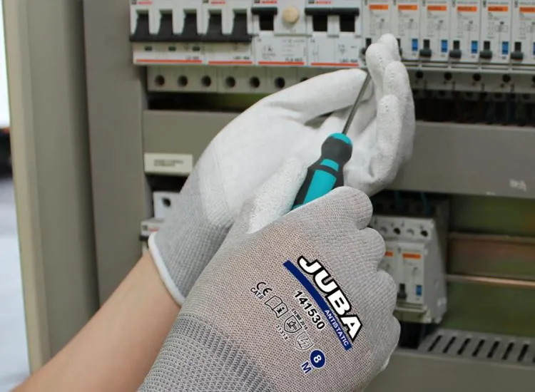 guantes para electricistas