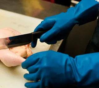 Latex Gloves Juba - 611B FATHOM 45 Uso