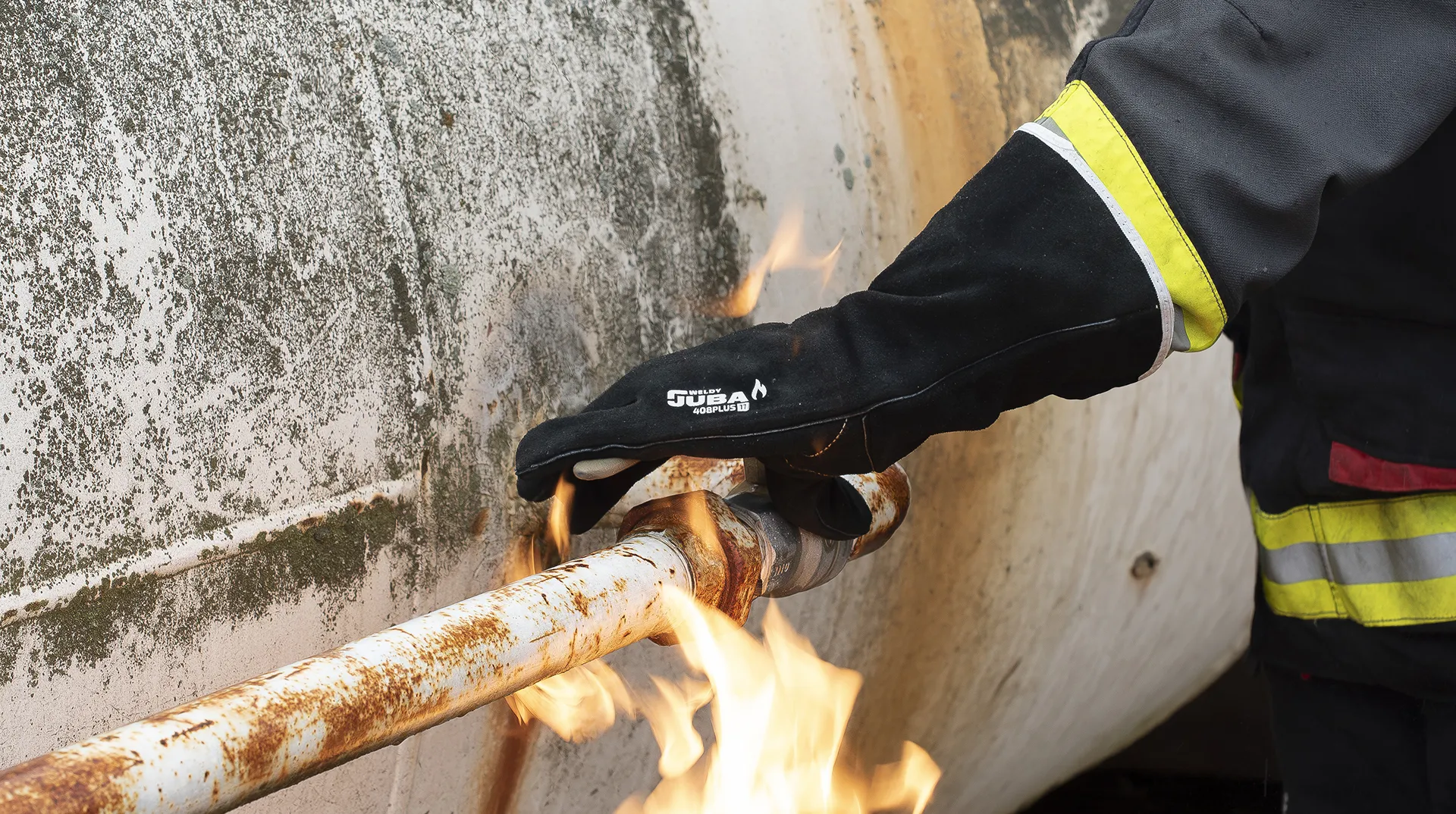We launch 408PLUS with excellent contact heat protection